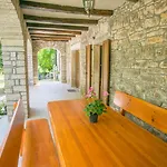 Rustic Casa Mendula With Grill In Tinjan Villa