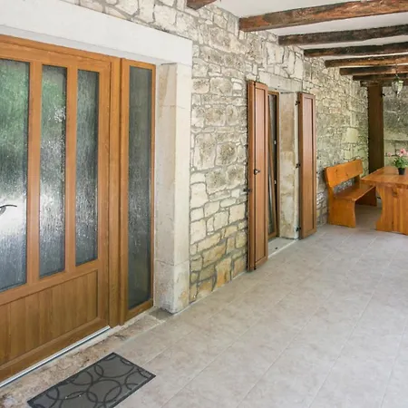 Rustic Casa Mendula With Grill In Tinjan