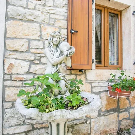 Βίλα Rustic Casa Mendula With Grill In Tinjan