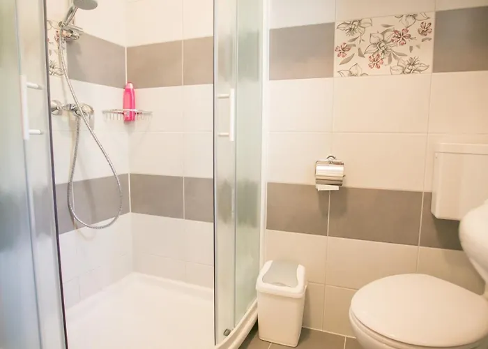 Rustic Casa Mendula With Grill In Tinjan Villa *