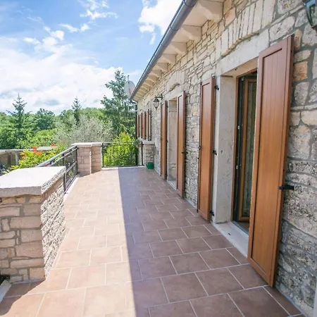 Willa Rustic Casa Mendula With Grill In Tinjan Srbinjak